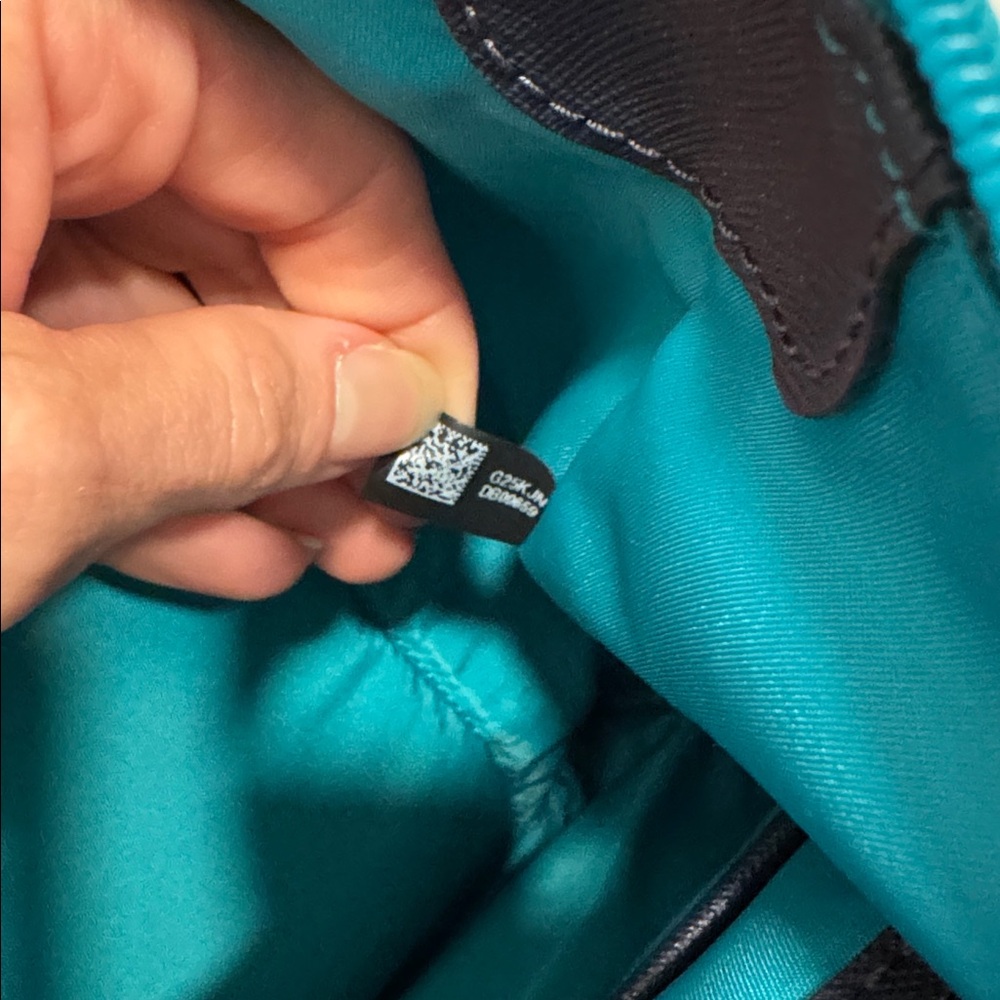 Michael Kors Kelsey teal aquamarine medium nylon tote bag - Picture 10 of 11